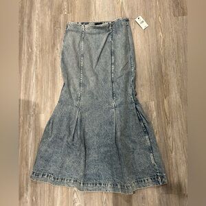 Khaite Blue Denim Midi Skirt Size 28 (runs small)